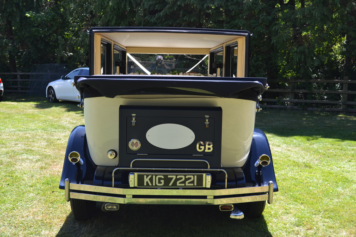 Viscount Wedding Car Hire Northamptonshire